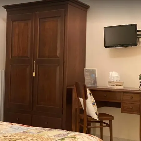 Pastore Salerno Отель